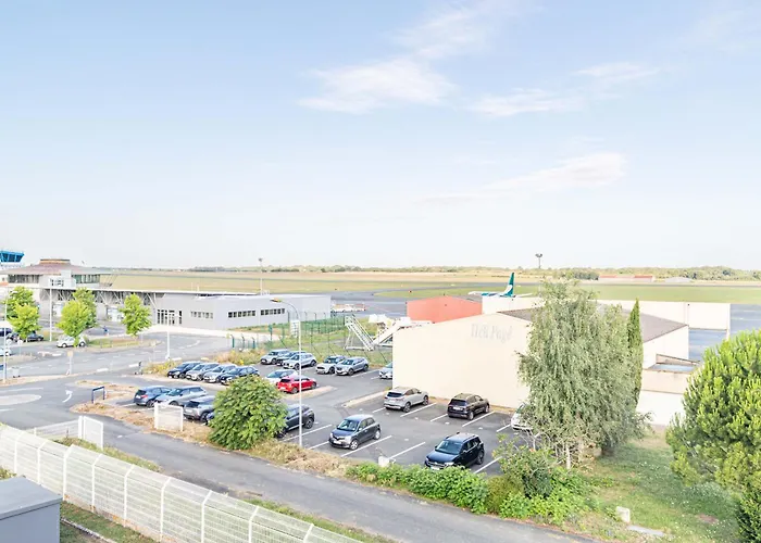 B&B Hotel Poitiers Aeroport