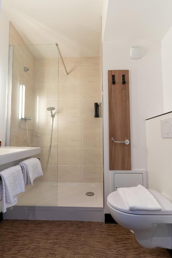 Poitiers Aeroport Hotel 3*