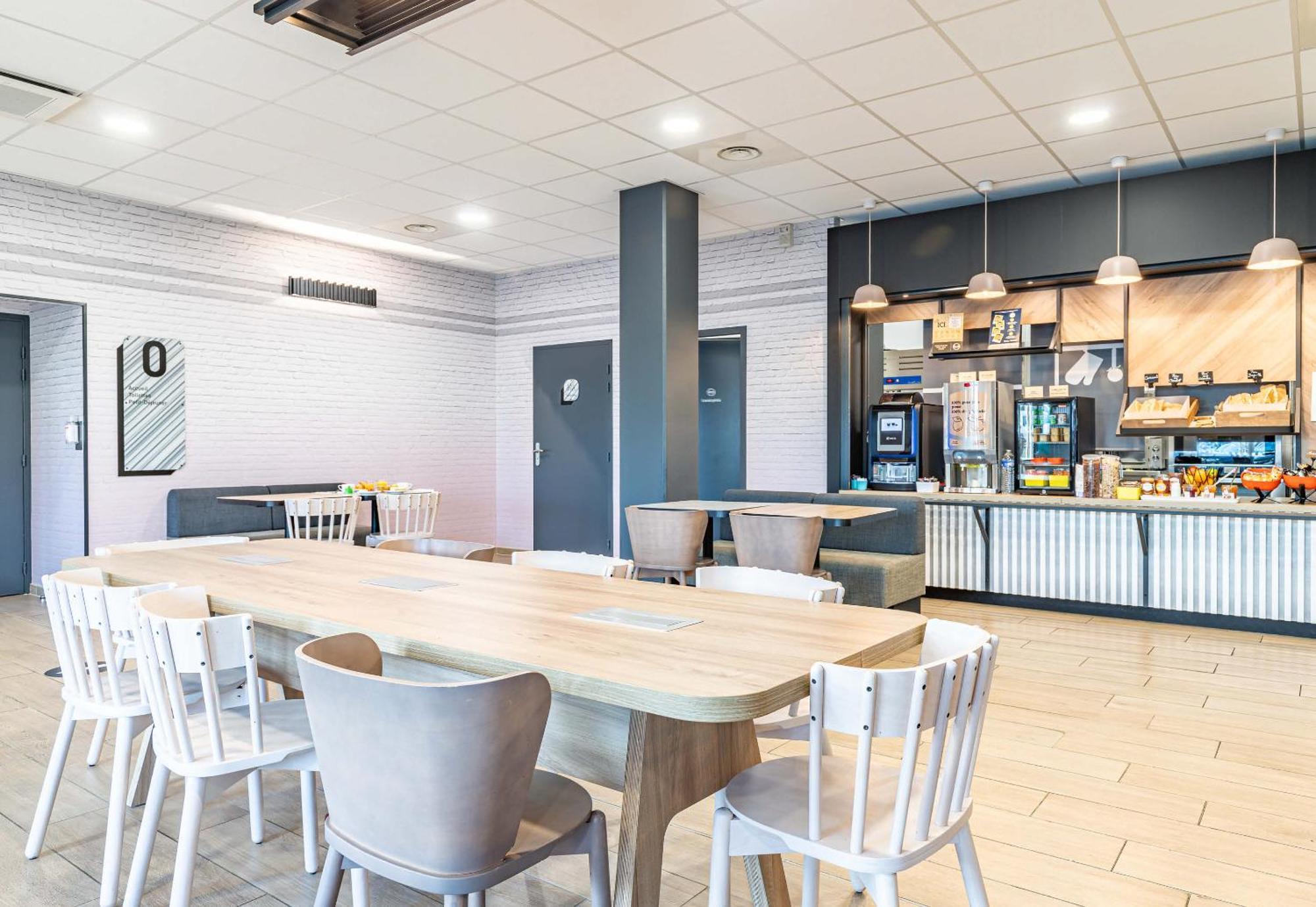 Hotel Poitiers Aeroport